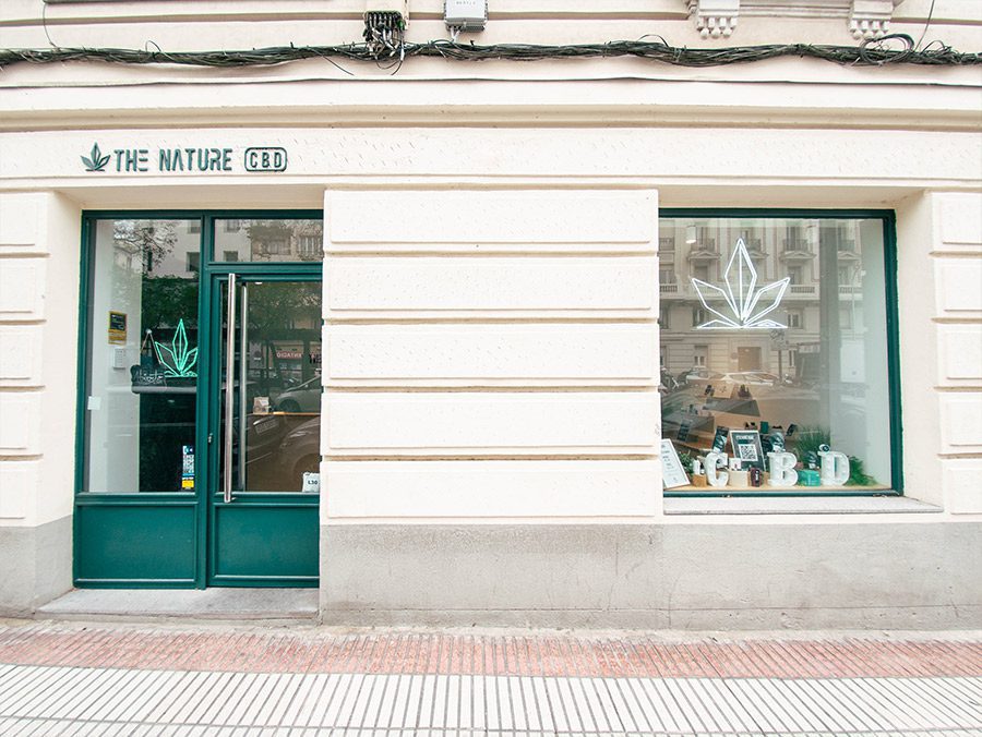 Foto-del-loca-TheNatureCBD-Ibiza-2-01